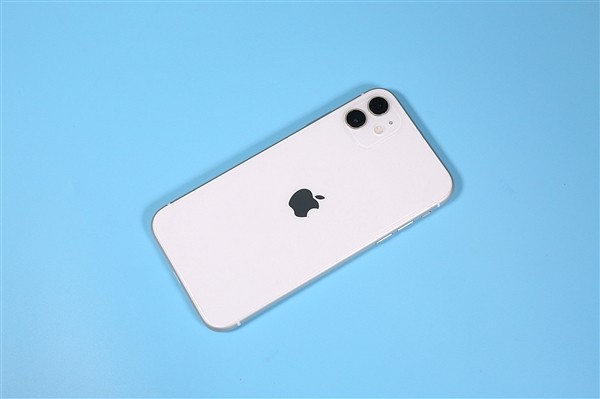 iPhone 124Cn1013